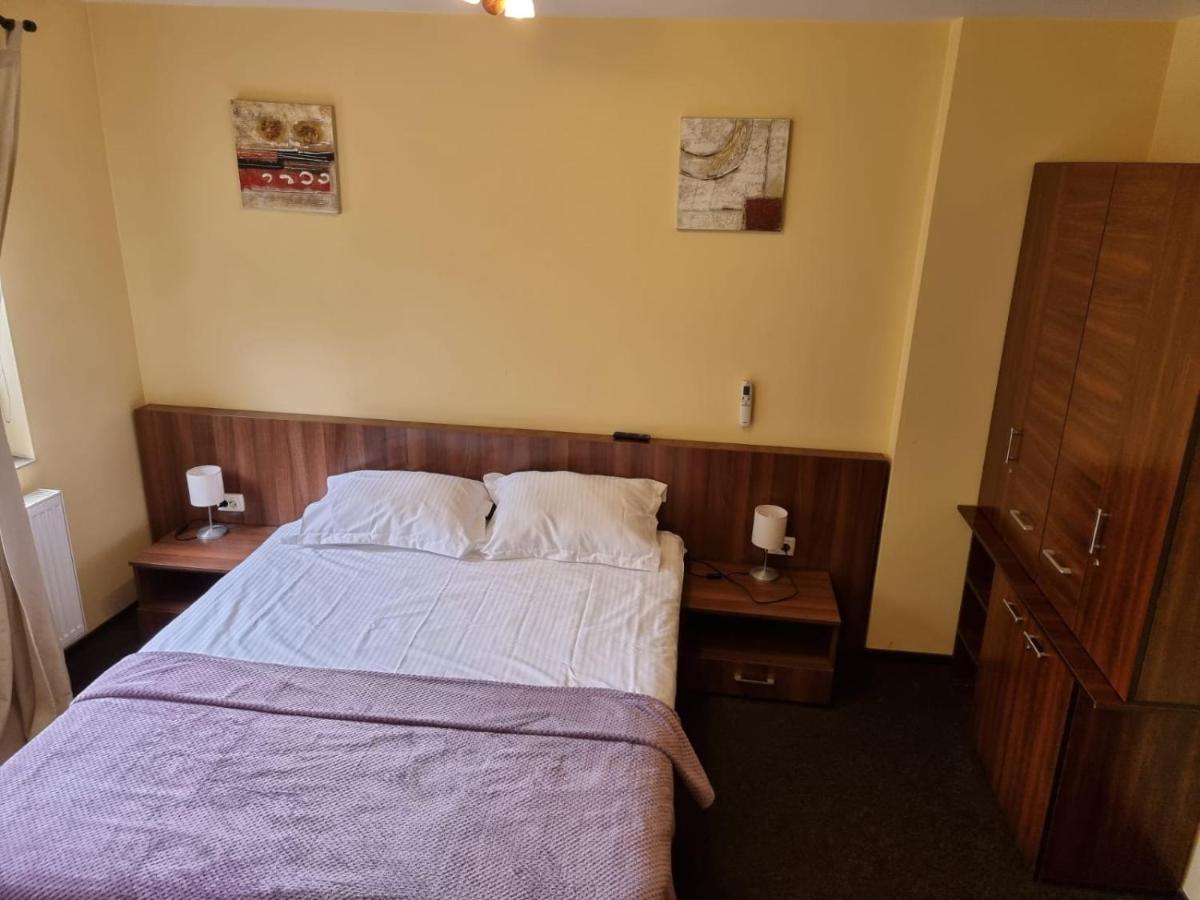 Casa Romana Apartment Ploiesti Luaran gambar